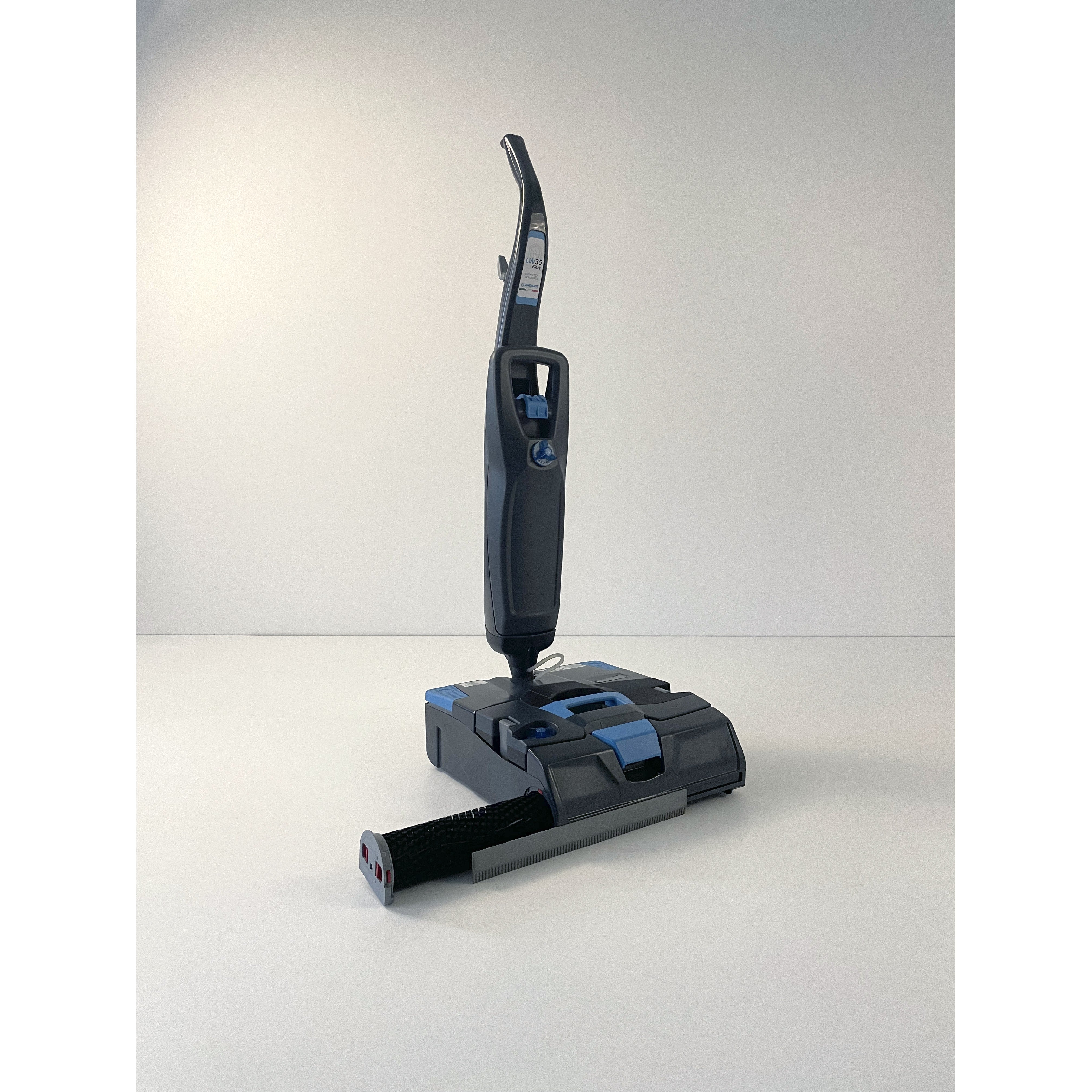 Mit Service-Garantie. Scheuersaugmaschine LW35 Flexy