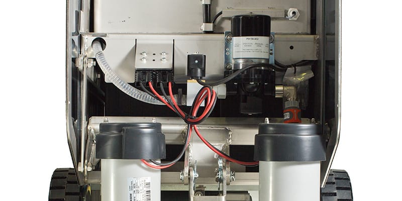 Mit Service-Garantie. EN Edelstahl Scheuersaugmaschine 70 BF 72 E