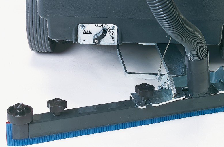 Avec garantie de service. RA 431 autolaveuse