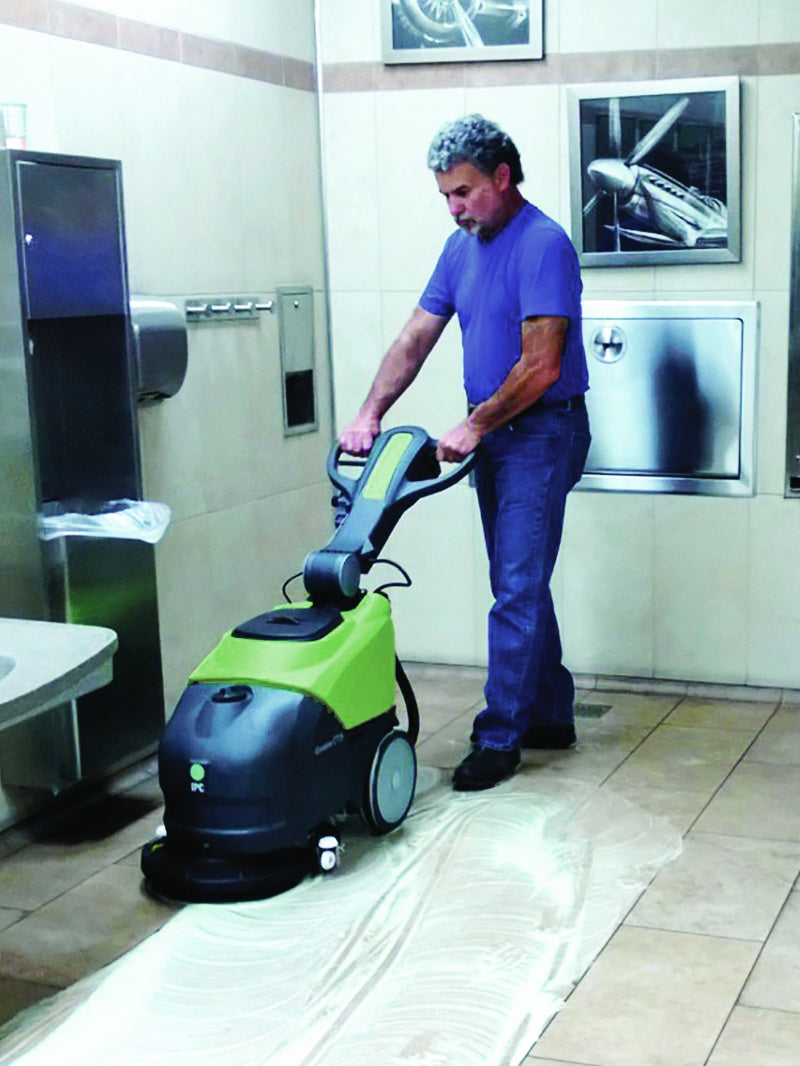 Avec garantie de service. Autolaveuse IPC-Gansow CleanTime CT15